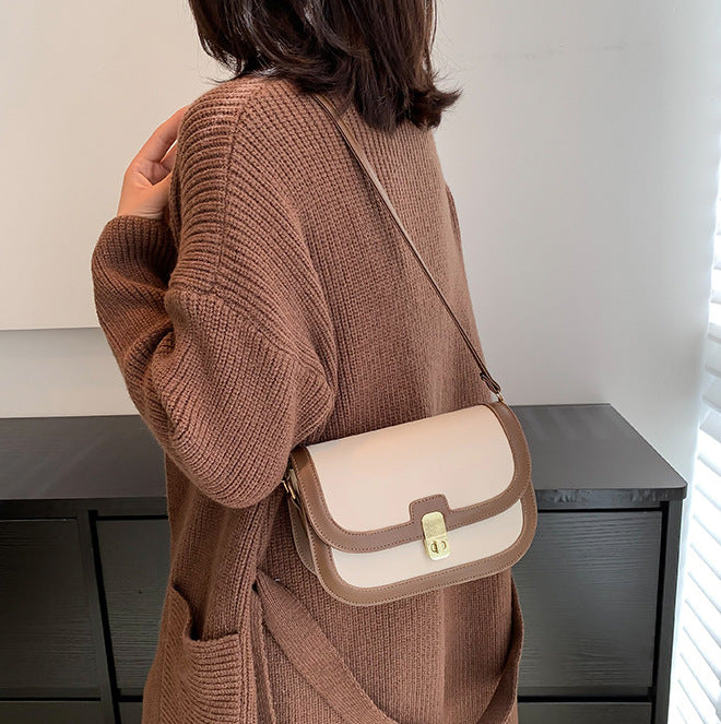 CL1445 - Retro Textured Square Bag
