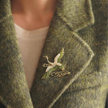 XSB081 - Green Bird Saree Brooch