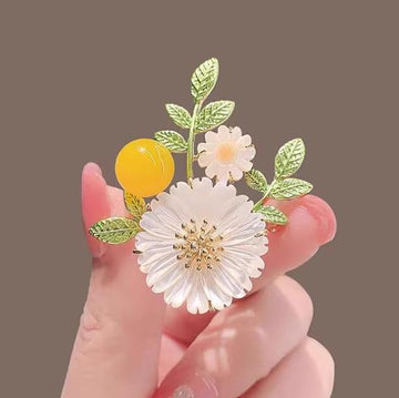 XSB126 - Elegant Floral Saree Brooch