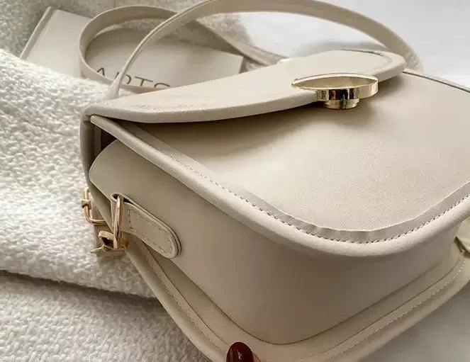 CL1434 - Elegant Women's Square Mini Bag