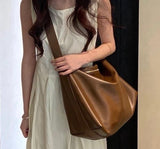 CL1495 - Retro High End Tote Handbag