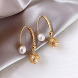 E1591 - Exquisite Gold Drop Earrings