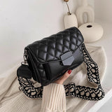 CL1502 - Textured Small Square Bag