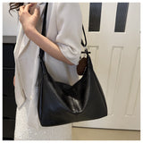 CL1209 - Retro Large Capacity Shoulder Bag