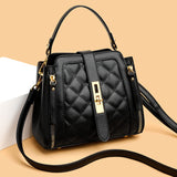 CL1568 - Elegant Embroided Fahsion Bag
