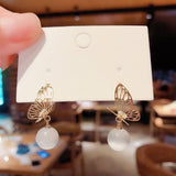 E1439 - Korean Butterfly Pearl Earrings
