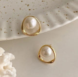 XE020 - Elegant Pearl Casual Earrings