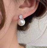 XE083 - Pearl Drop Earrings